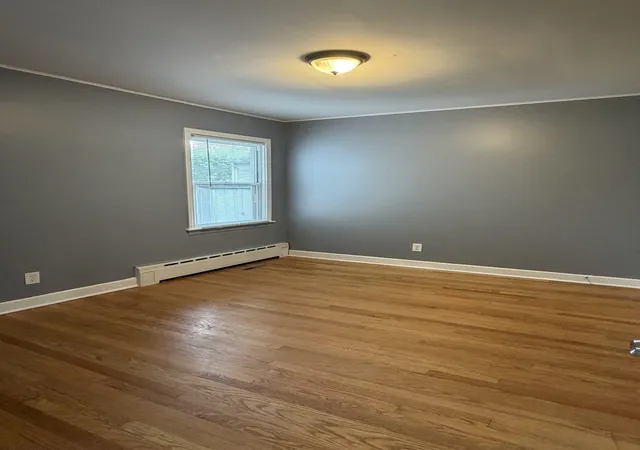 3rd image of 1024 S Wolf Rd, Des Plaines, IL 60016 | MLS# 12675459
