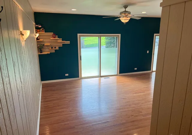 3rd image of 71 Mariner Ln, Fox Lake, IL 60020