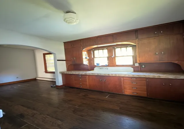 Photo 2 of Single family home for sale at 518 W Saint Paul St, Spring Valley, IL 61362 | MLS# 12677405 | Listing updated on 2026-08-21