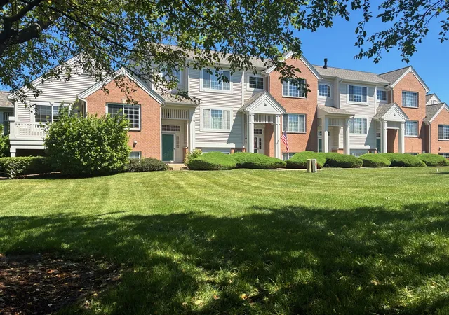 2nd image of 2017 Concord Dr, Mc Henry, IL 60050 | MLS# 12677725
