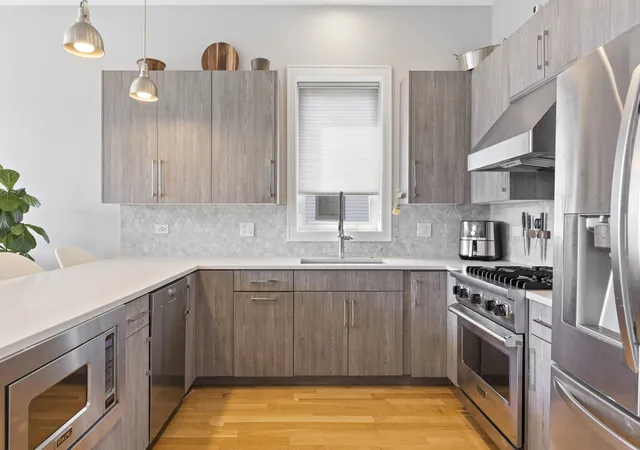 Listing Photo 5 - Condo for sale in building located at 1810 S Racine Ave, Chicago, IL 60608 - Unit #3