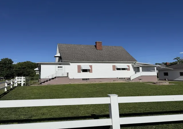 Photo 2 of Single family home for sale at 203 E 4th Street, Depue, IL 61322 | MLS# 12680238 | Listing updated on 2026-08-26