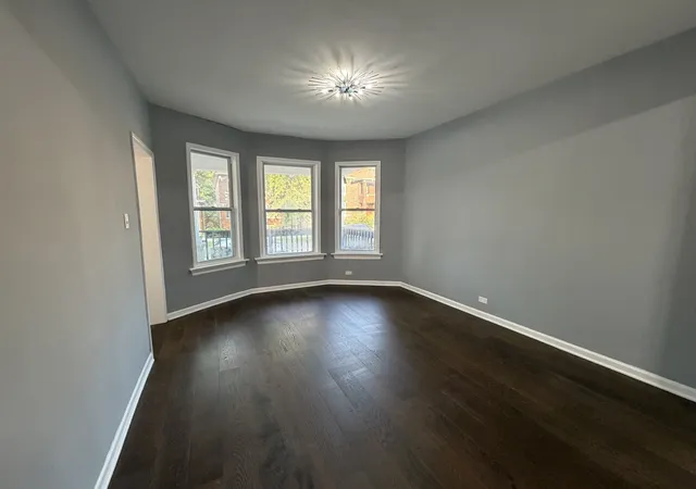 3rd image of 6922 S Rockwell St, Chicago, IL 60629 | MLS# 12681433