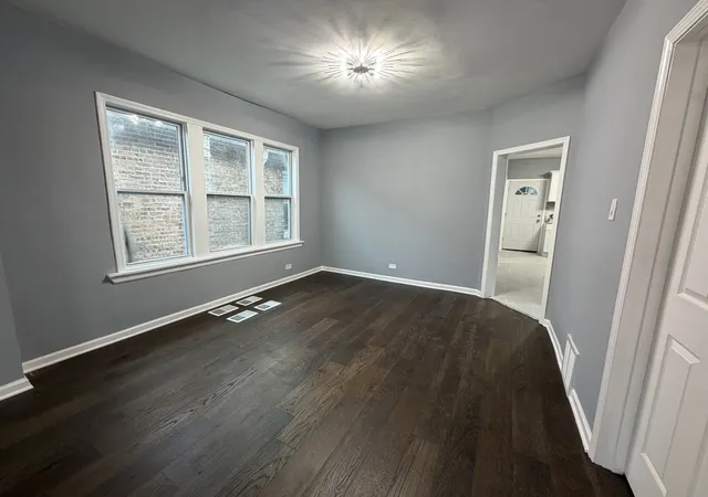 5th image of 6922 S Rockwell St, Chicago, IL 60629 | MLS# 12681433
