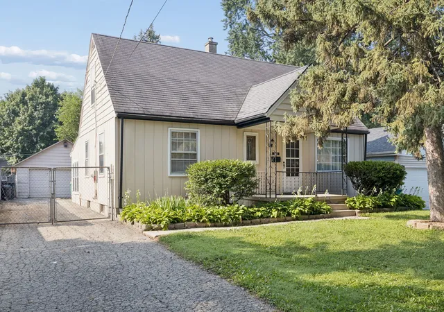 1st image of 1106 Roosevelt Ave, Joliet, IL 60435 | MLS# 12682697