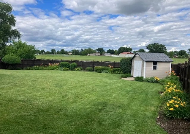 2nd image of 1606 Timberline Dr, Joliet, IL 60431 | MLS# 12683099