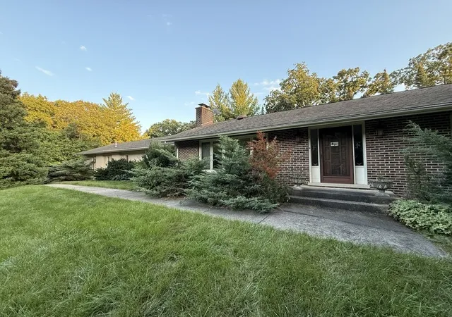 1st image of 1842 Thomas Atkinson Rd, Inverness, IL 60067 | MLS# 12683559