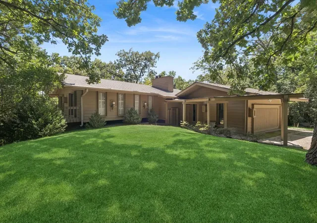 1st image of 25521 W Blakely Pkwy, Wauconda, IL 60084 | MLS# 12683668