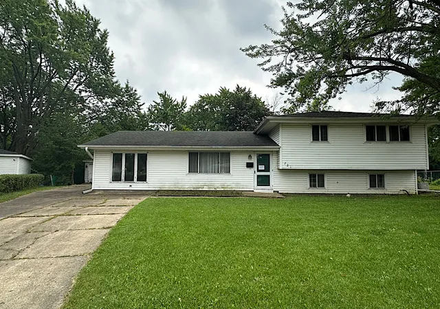 1st image of 721 Grace Ct, Schaumburg, IL 60193 | MLS# 12684450