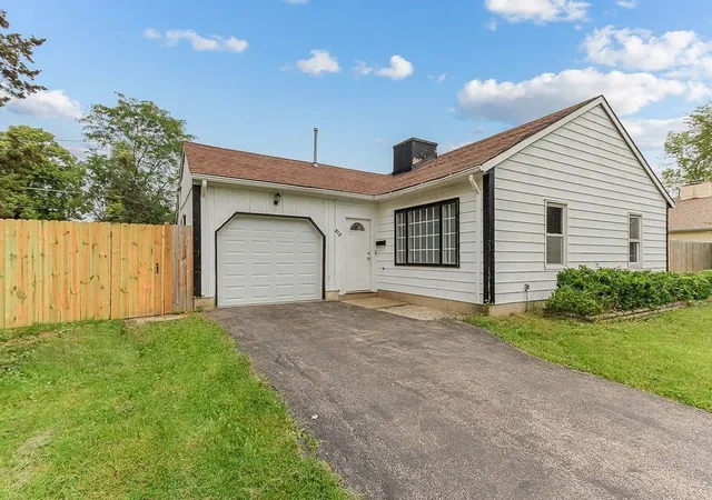 1st image of 512 Cherry Cir, Glenview, IL 60025 | MLS# 12685140