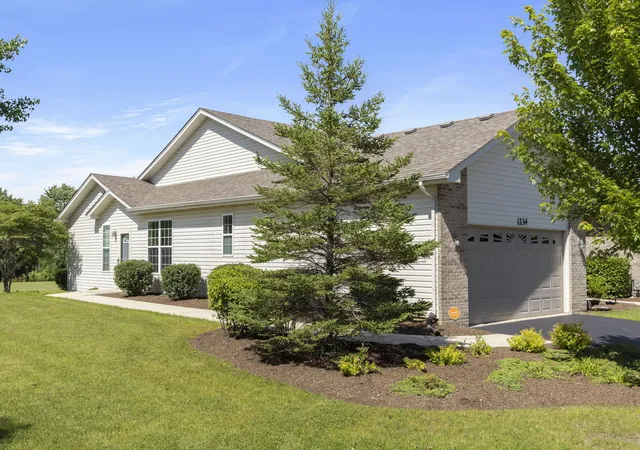 2nd image of 1234 Borego Cir, Bolingbrook, IL 60490 | MLS# 12685884