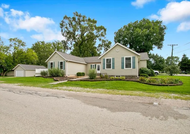 1st image of 295 N 1st Ave, Coal City, IL 60416 | MLS# 12688101
