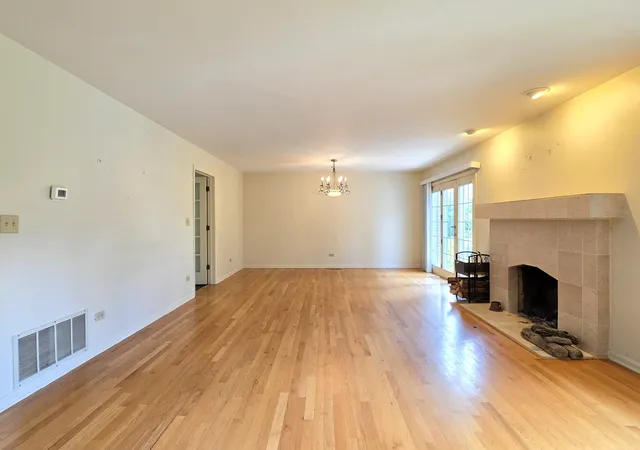 5th image of 4129 Florence Way, Glenview, IL 60025 | MLS# 12688360
