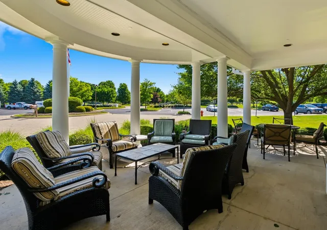 31st image of 263 Lakeshore Dr, Oswego, IL 60543 | MLS# 12688501