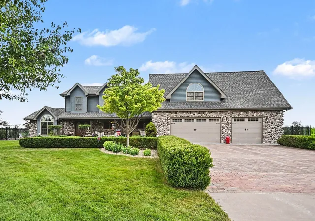 2nd image of 14548 W 6000n Rd, Essex, IL 60935 | MLS# 12688651
