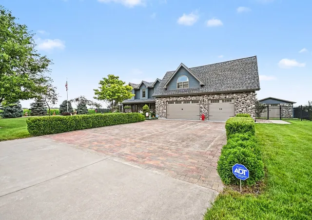 3rd image of 14548 W 6000N Rd, Essex, IL 60935 | MLS# 12688651