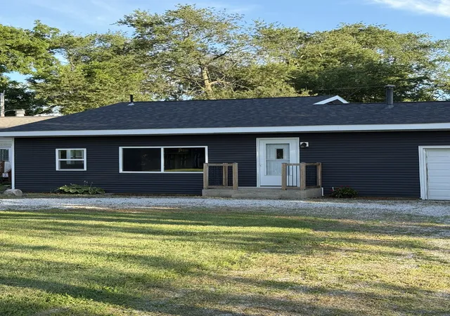 2nd image of 2601 W John St, Champaign, IL 61821 | MLS# 12688999