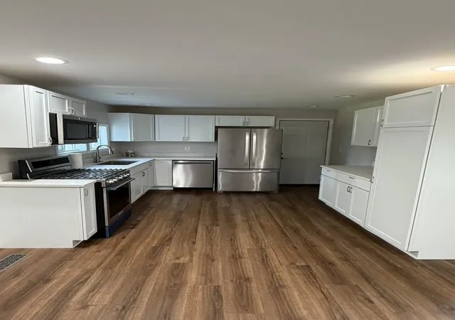 Photo 4 of Sale Pending at 2601 W John St, Champaign, IL 61821 | MLS# 12688999 | Listing updated on 2026-10-20