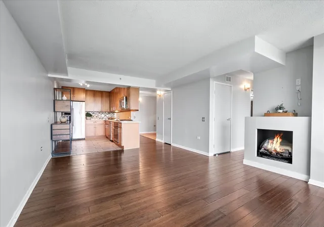 Photo 4 of Condo for sale at 9655 Woods Dr #1006, Skokie, IL 60077 | MLS# 12689570 | Listing updated on 2026-10-05
