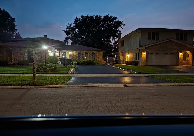 2nd image of 18400 Carriage Ln, Lansing, IL 60438 | MLS# 12690356