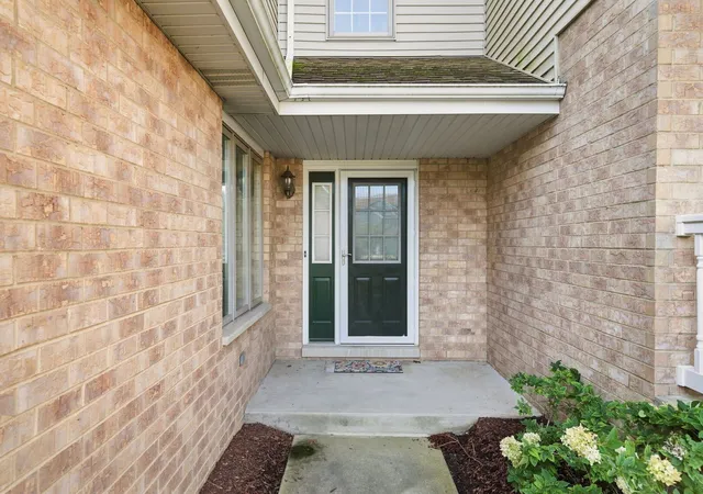 3rd image of 150 Harper Ln, Lemont, IL 60439 | MLS# 12690424