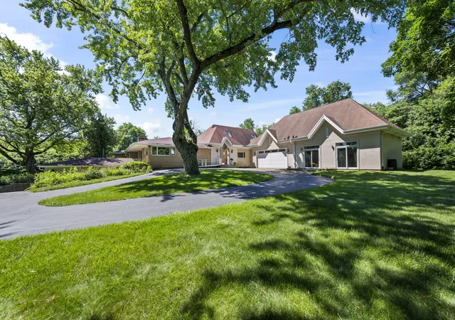 1st image of 26347 W Il Route 22, Barrington, IL 60010 | MLS# 12690595