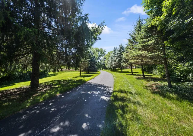 4th image of 26347 W Il Route 22, Barrington, IL 60010 | MLS# 12690595