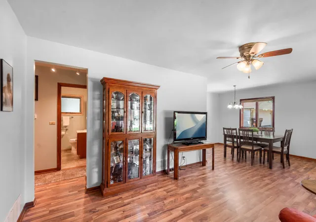 Photo 4 of Single family home for sale at 4611 Orchard Ln, Crystal Lake, IL 60014 | MLS# 12690661 | Listing updated on 2026-09-03