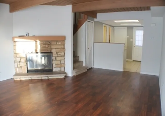 Photo 2 of Townhouse for sale at 451 Meadowgreen Ln, Round Lake Beach, IL 60073 | MLS# 12690727 | Listing updated on 2026-08-25