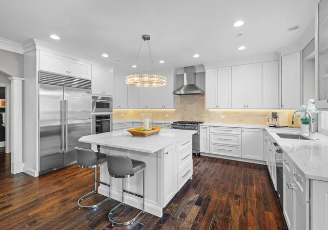 Photo 4 of Single family home for sale at 622 Innsbruck Ct, Libertyville, IL 60048 | MLS# 12690889 | Listing updated on 2026-09-04