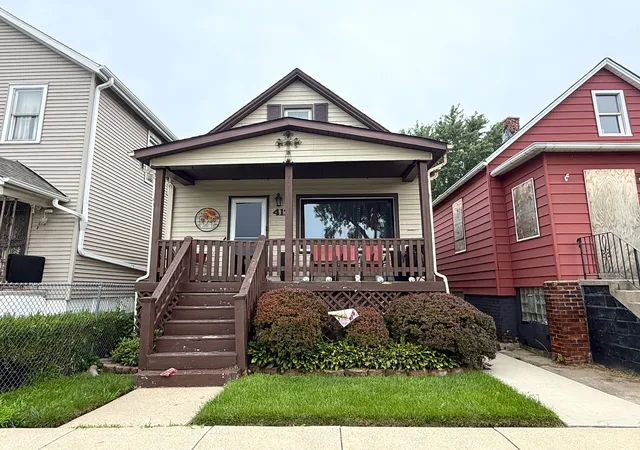 1st image of 412 156th St, Calumet City, IL 60409 | MLS# 12691194