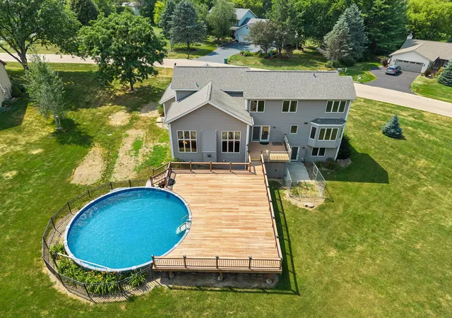 Photo 2 of Single family home for sale at 539 Creekview Ln, Rockford, IL 61114 | MLS# 12691662 | Listing updated on 2026-08-26