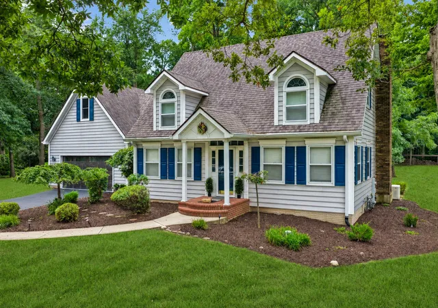 Photo 3 of Single family home for sale at 2094 Running Deer Ln, Freeport, IL 61032 | MLS# 12692321 | Listing updated on 2026-08-25