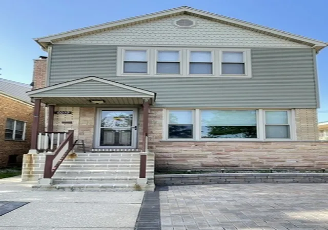 Photo 2 of Single family home for sale at 6039 W Montrose Ave, Chicago, IL 60634 | MLS# 12693442 | Listing updated on 2026-08-23