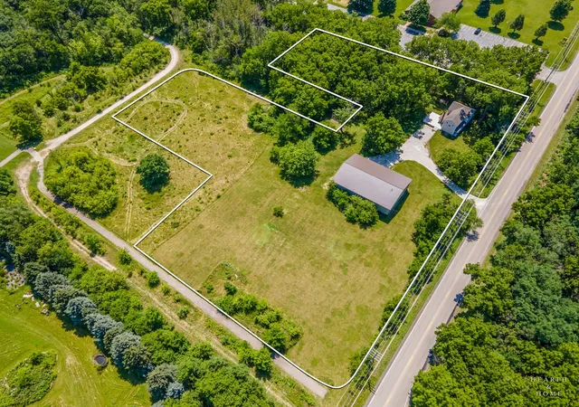 2nd image of 2802 N Ringwood Rd, Mc Henry, IL 60050 | MLS# 12694463