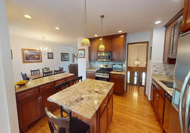 2nd image of 1201 S 10th St, St. Charles, IL 60174 | MLS# 12694618