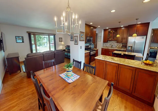 4th image of 1201 S 10Th St, St. Charles, IL 60174 | MLS# 12694618