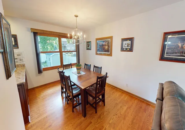 5th image of 1201 S 10Th St, St. Charles, IL 60174 | MLS# 12694618