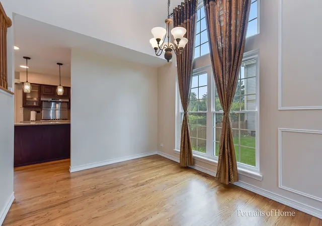 5th image of 1302 Dunbarton Dr, Aurora, IL 60502 | MLS# 12695716