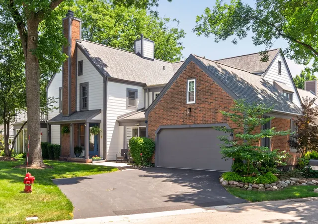 1st image of 87 Whittington Crse, St. Charles, IL 60174 | MLS# 12696105