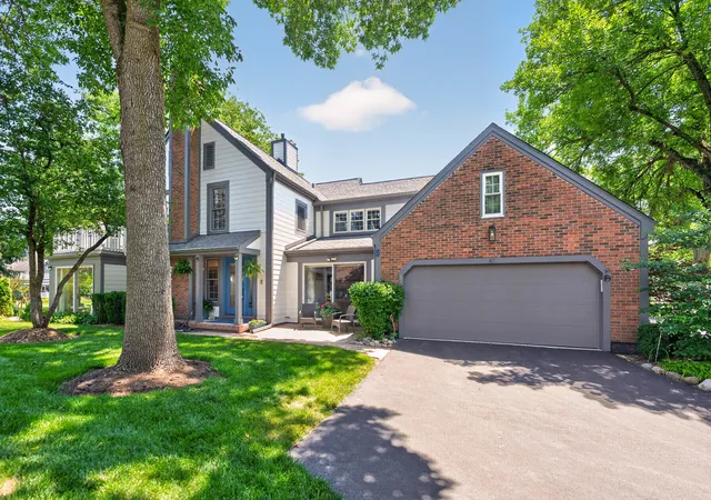 2nd image of 87 Whittington Crse, St. Charles, IL 60174 | MLS# 12696105