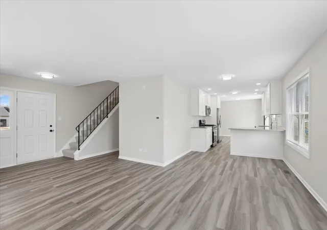 Photo 4 of Single family home for sale at 20033 S Rosewood Dr, Frankfort, IL 60423 | MLS# 12696294 | Listing updated on 2026-08-23