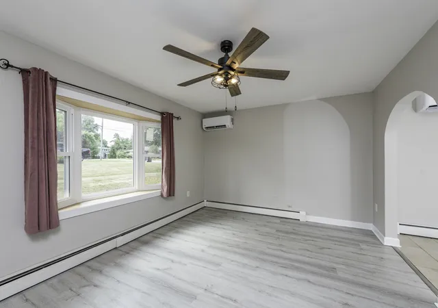 3rd image of 10081 W Pickford Ave, Beach Park, IL 60099 | MLS# 12696346