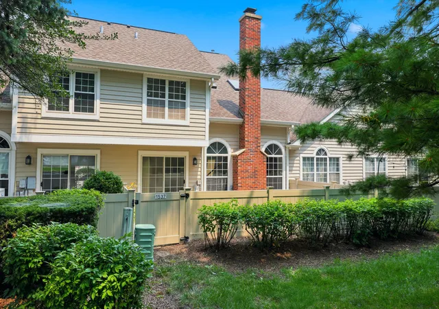 28th image of 1537 Stevens Dr, Schaumburg, IL 60173 | MLS# 12696711