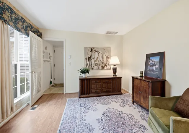 3rd image of 1537 Stevens Dr, Schaumburg, IL 60173 | MLS# 12696711