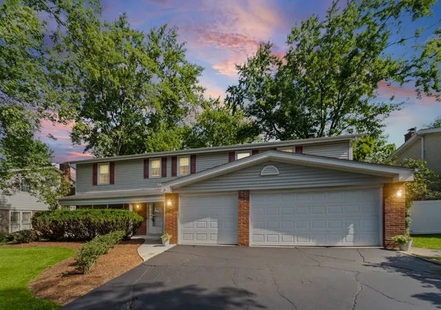 2nd image of 3822 Knight St, Glenview, IL 60025 | MLS# 12698534