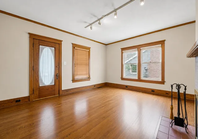 Photo 4 of Single family home for sale at 1538 Oakwood Ave, Highland Park, IL 60035 | MLS# 12699488 | Listing updated on 2026-08-25
