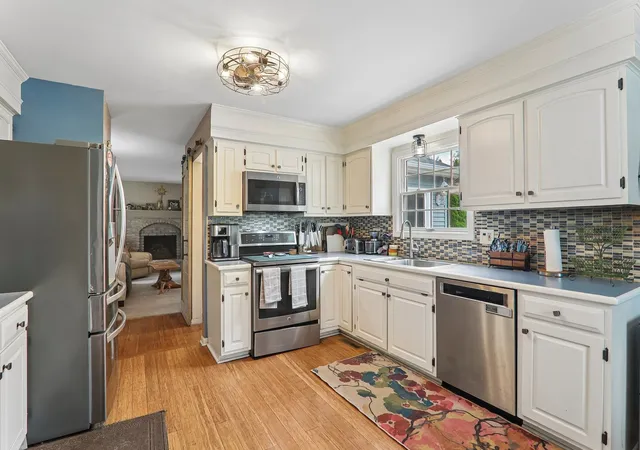 Photo 3 of Single family home for sale at 1644 Swallow St, Naperville, IL 60565 | MLS# 12699504 | Listing updated on 2026-08-19