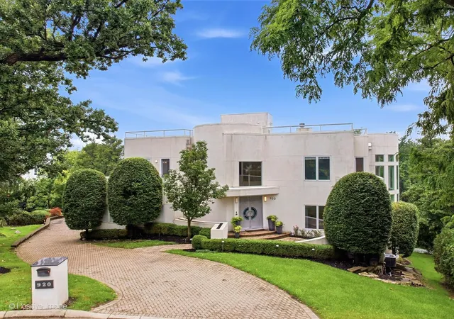 Photo 1 of Mansion for sale at 920 St Stephens Green, Oak Brook, IL 60523 | MLS# 12699515 | Listing updated on 2026-08-30