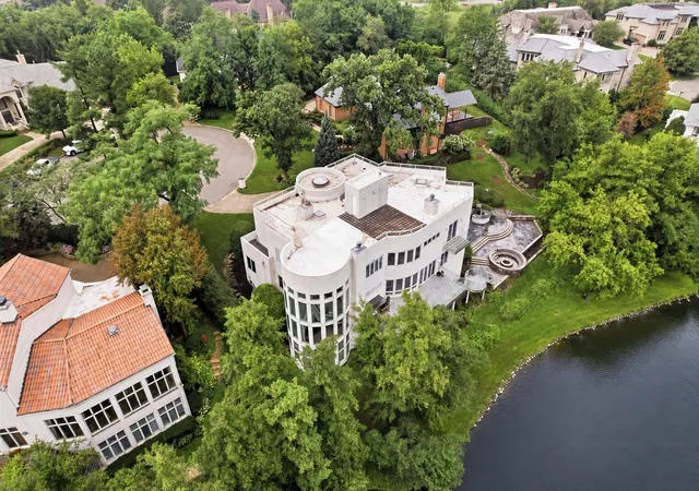Photo 2 of Mansion for sale at 920 St Stephens Green, Oak Brook, IL 60523 | MLS# 12699515 | Listing updated on 2026-08-30